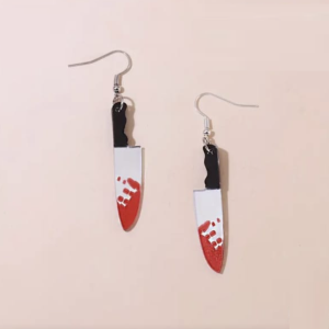 Aretes colgantes con efecto de goteo sangriento