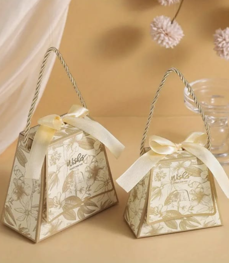Cajas de Regalo Elegantes para Eventos – Detalles Dorados
